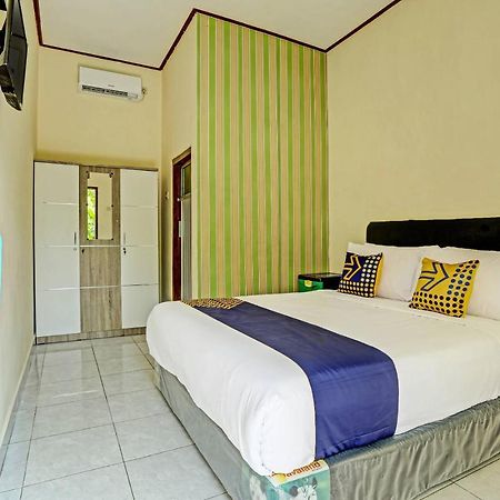 Spot On 91197 Pondok Rahayu Hotel Kerobokan Buitenkant foto