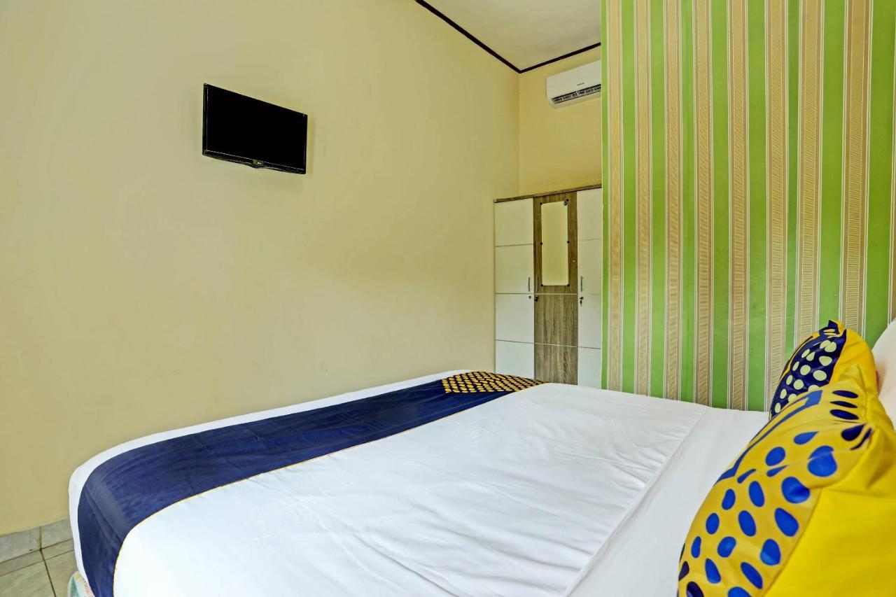 Spot On 91197 Pondok Rahayu Hotel Kerobokan Buitenkant foto
