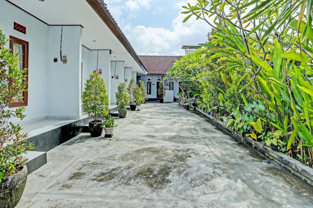 Spot On 91197 Pondok Rahayu Hotel Kerobokan Buitenkant foto